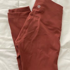 Lululemon Wunder Under 28 inch leggings